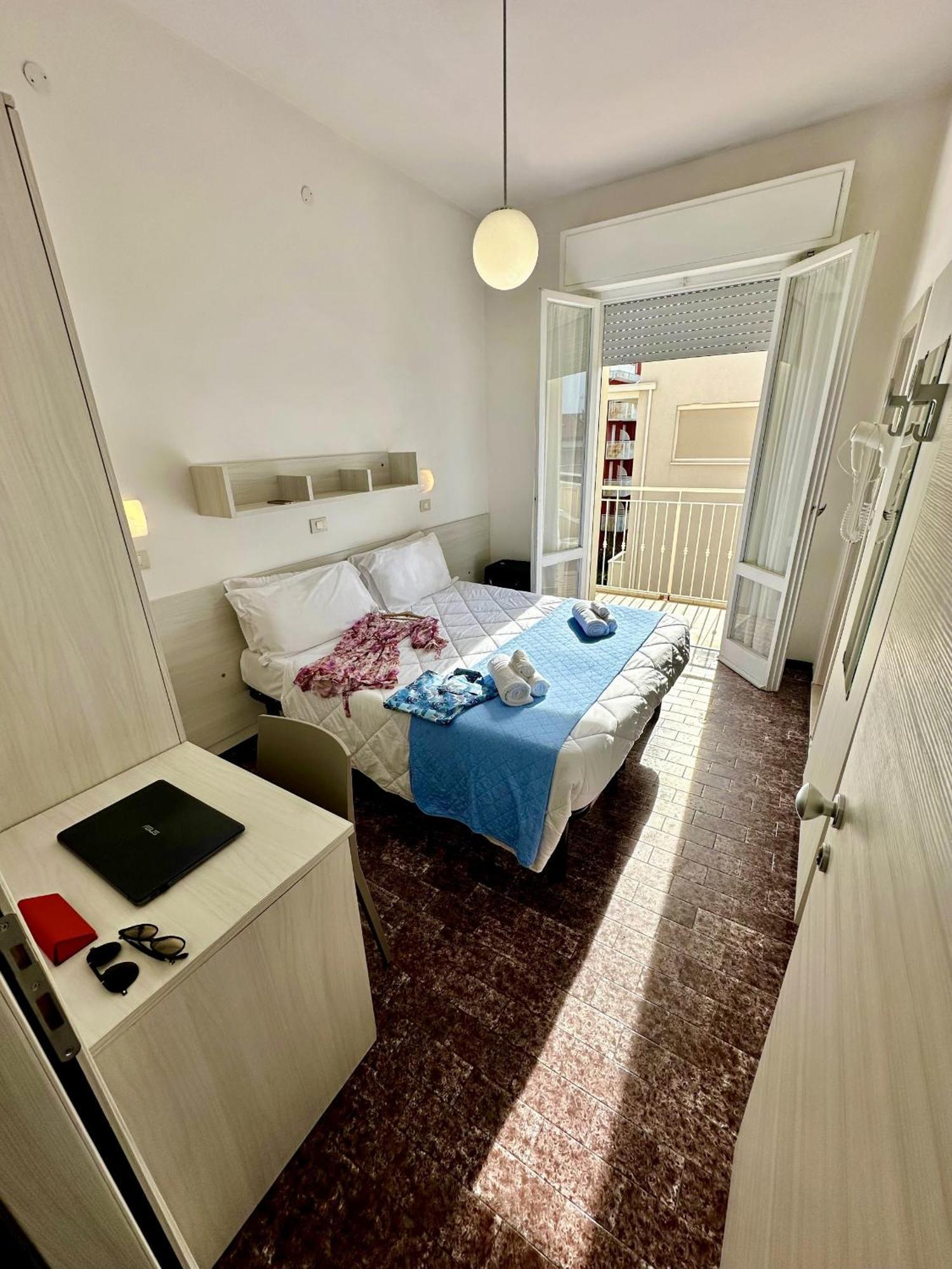Hotel Napoleon Riccione Exterior photo