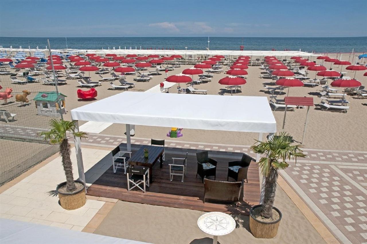 Hotel Napoleon Riccione Exterior photo