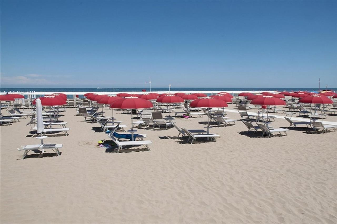 Hotel Napoleon Riccione Exterior photo