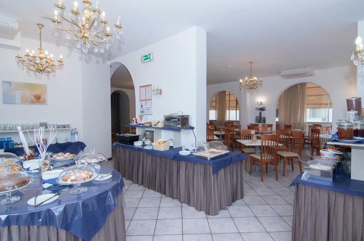 Hotel Napoleon Riccione Exterior photo